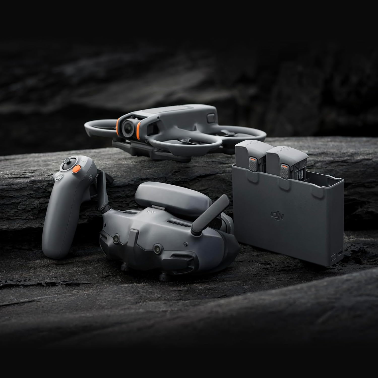  DJI Avata 2 FPV Drone with 3-Battery Fly More Combo